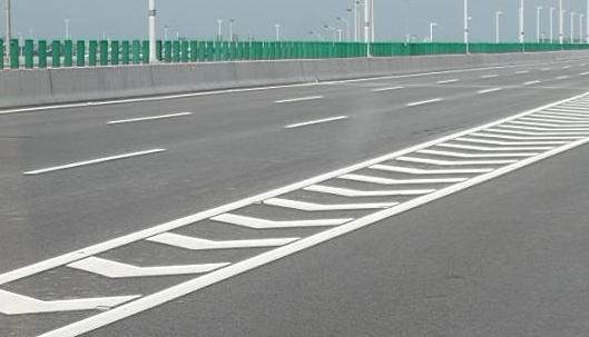 蘇州道路劃線標(biāo)線施工隊? 找飛揚市政 蘇州道路劃線標(biāo)線施工隊? 找飛揚市政